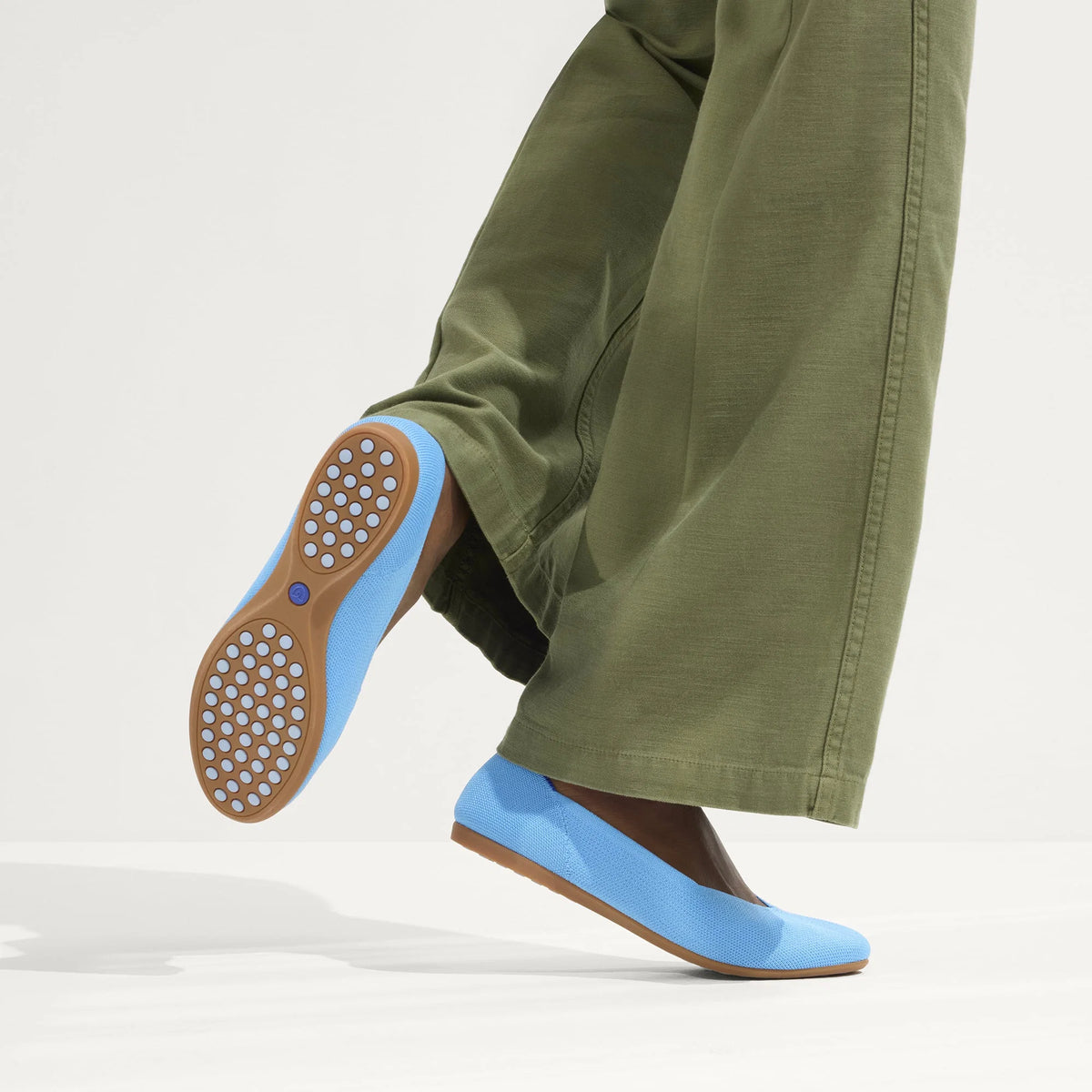 The Daily Flat - Robin Blue